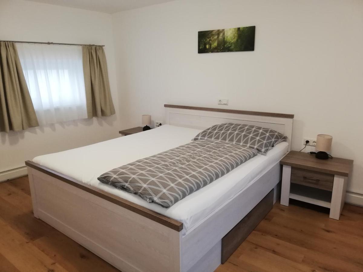 Apartment Ferienwohnung Schmied 3 *